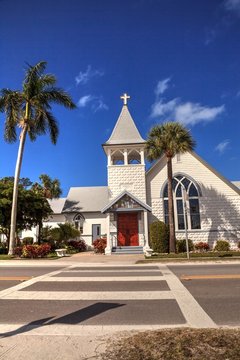 Roser Memorial Chapel is a church on Anna Maria