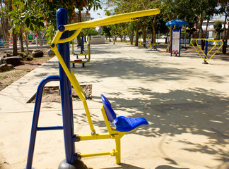 Exercise machine for the Chest in park