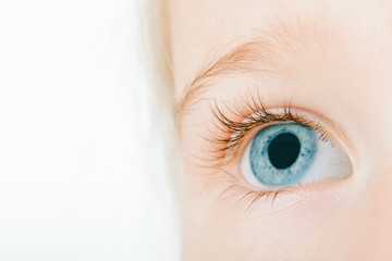  eyes four year old girl