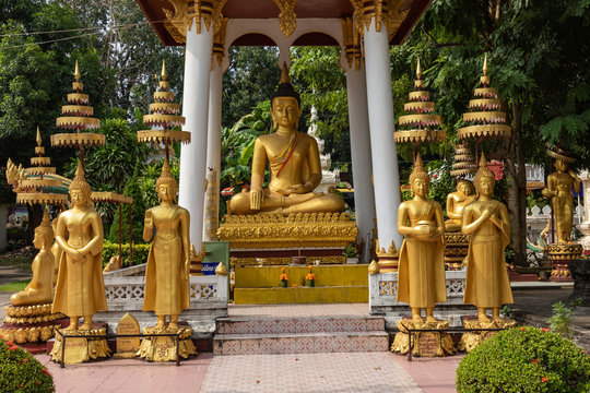 Wat Sisaket Temple in Vientiane city Old architecture and buddha statues (Vientiane, Laos)
