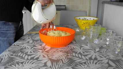 knead a cake with a whisk