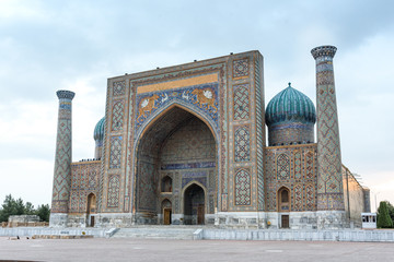 Fototapeta na wymiar Early morning view of the ancient Registan Square in Samarkand, Uzbekistan