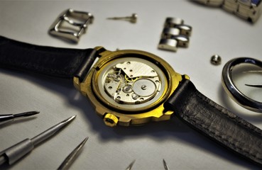 mechanical watch repair, watch repairing