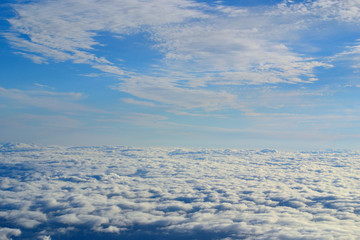 雲海と広がる空