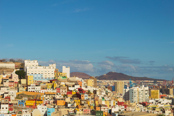 Obraz premium Colourful houses in gran canaria, islas canarias, spain