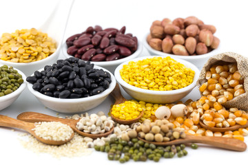variety of cereal crops for health. Nuts and grains are grouped together. Eat all 5 groups of nuts for good health.