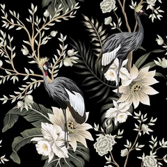 Behang Vintage tuin boom, kraanvogel, lotus bloem naadloze bloemmotief zwarte achtergrond. Exotisch chinoiserie behang. © good_mood