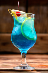 cocktail blue lagoon close up