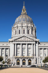Fototapeta na wymiar Golden Dome of San Francisco City Hall
