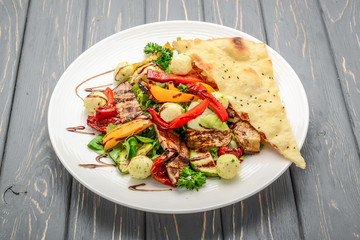 salad with grilled vegetables and cheese