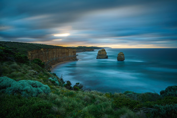 Obraz premium gibson steps at sunrise, twelve apostles, great ocean road in victoria, australia
