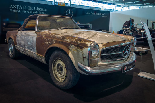 STUTTGART, GERMANY - MARCH 18, 2016: Prepared for the restoration of sports car Mercedes-Benz 230 SL Pagode (W113), 1968. Europe's greatest classic car exhibition "RETRO CLASSICS"