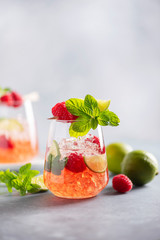 Raspberry mojito