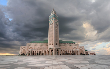Fototapeta premium The Hassan II Mosque at day in Casablanca, Morocco. The largest mosque in Morocco and one of the most beautiful in Africa. the 13th largest in the world.