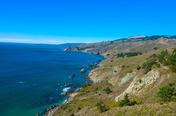 Fototapeta na wymiar Felsenküste im Golden Gate Recreation Nationalpark, nahe San Francisco 