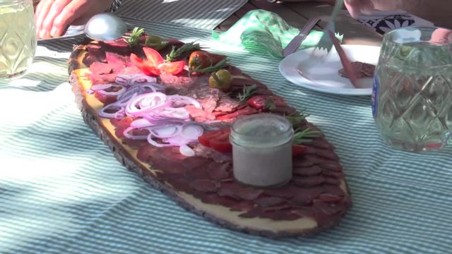 Jause Wildfleisch