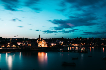 Fototapeta na wymiar the old city at night