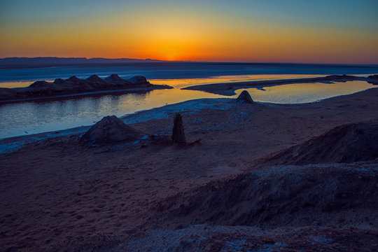 Sunrise Chott el Djerid &mdash; the salty desert in Tunisia, Africa