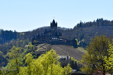 Naklejka premium The Reichsburg in Cochem in sunshine