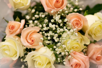 Peach and yellow roses bouquet