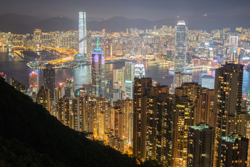 Fototapeta na wymiar ヴィクトリアピークから見える香港の夜景