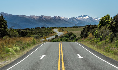 The Milford Road (State Highway 94) making its way through the Southern Alps on New Zealand’s South Island
