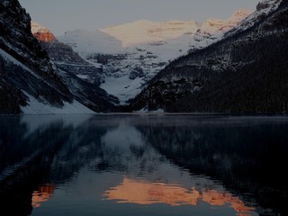 Obraz premium Mount Victoria and the reflection at Lake Louise, Canadian Rockies OLYMPUS DIGITAL CAMERA