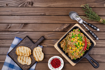 Fried pasta with minced meat