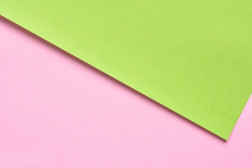 ピンクと黄緑色の紙