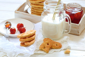 breakfast with milk and cookies