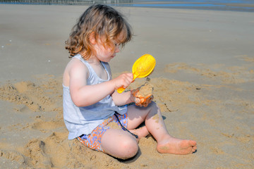 the happiness of a beach vacation