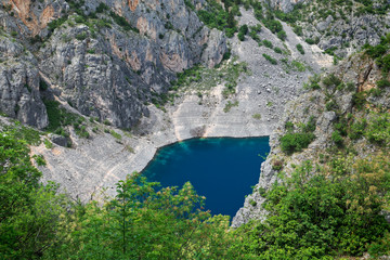 Obraz premium Modro jezero (Blue Lake) near Imotski, Croatia