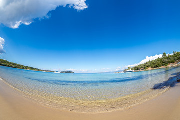 Traumhaft schöne Bucht in Griechenland