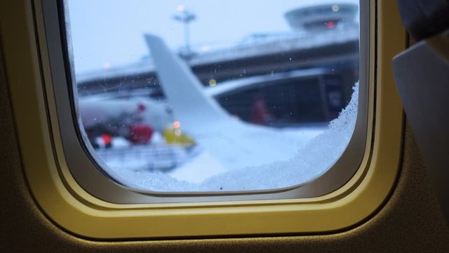 looking through the illuminator of aircraft