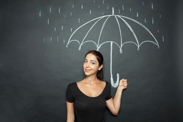 donna vestita di nero sotto la pioggia con ombrello disegnato