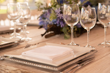 Decoraci&oacute;n de mesas para banquetes