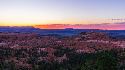 Fototapeta premium Sunrise in Bryce Canyon National Park, Utah