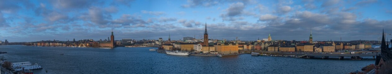 Fototapeta na wymiar View over the bay Riddarfjärden in Stockholm a winter day.