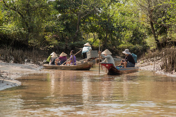Sampang auf  Mekong Seitenarm