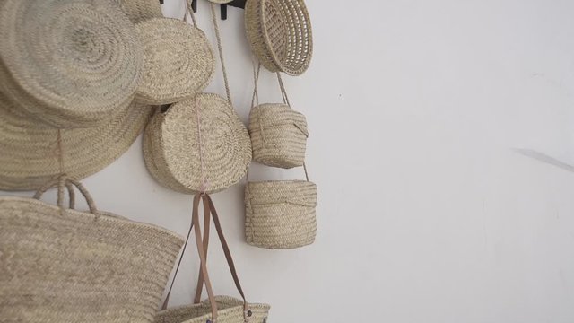 Artesan&iacute;a de bolsos y accesorios de mimbre y esparto HD