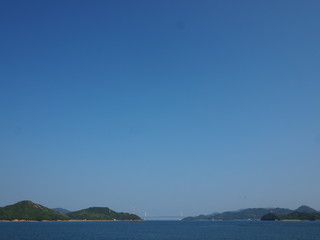 海と橋と島