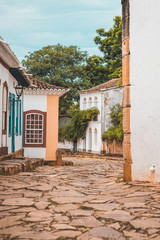 caminho da cidade histórica de Tiradentes em Minas Gerais
