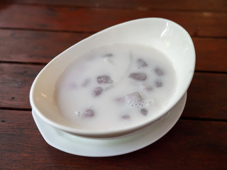 Bua Loy Taro Balls, Taro Balls in Coconut Cream or Coconut Milk, Bua Loi Phuak