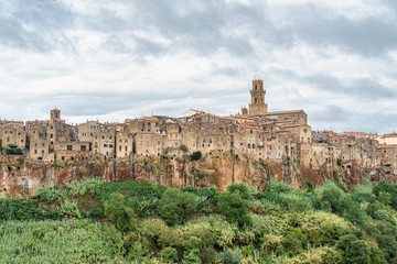 Fototapeta na wymiar Beautiful view of Pitigliano, picturesque mediaeval town in Tuscany