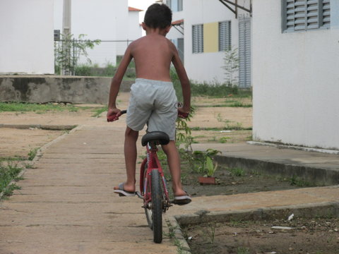 The Boy And The Bike (o garoto e a bicicleta)