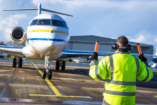 Aircraft Marshaller