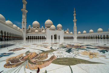 Sheikh Zayed Grand Mosque in Abu Dhabi, United Arab Emirates