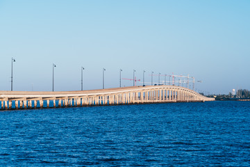 Obraz premium Bridge over the peace river at Punta Gorda and Port Charlotte