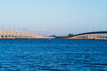 Obraz premium Port Charlotte harbor and Punta Gorda in peace river bridge