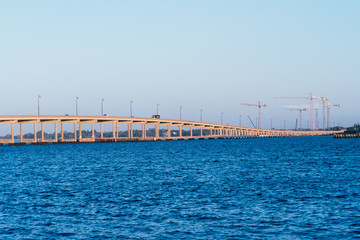 Obraz premium Port Charlotte harbor and Punta Gorda in peace river bridge